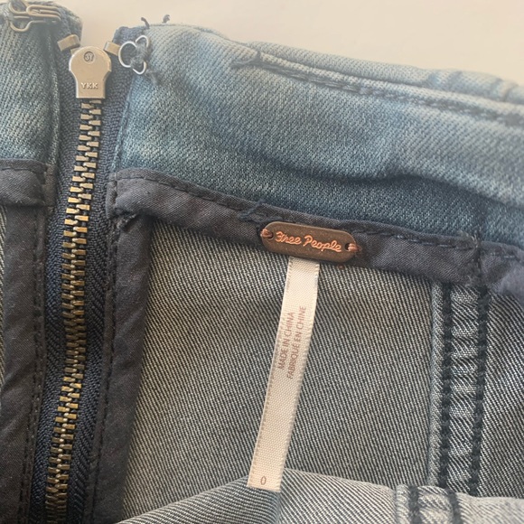 Free People Mini Jean Stretch skirt NWT - Picture 4 of 7